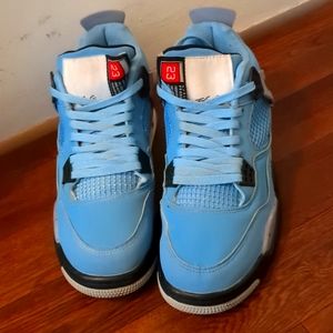 Jordan 4 unc blues